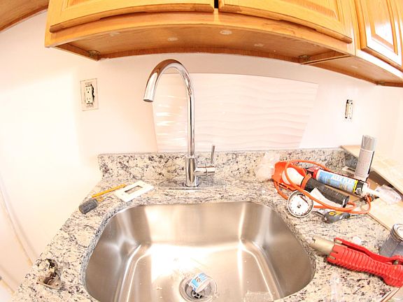 4th image of 3204 Holland Ave #4B-1