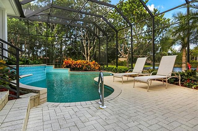 1st image of 27230 Lakeway Ct