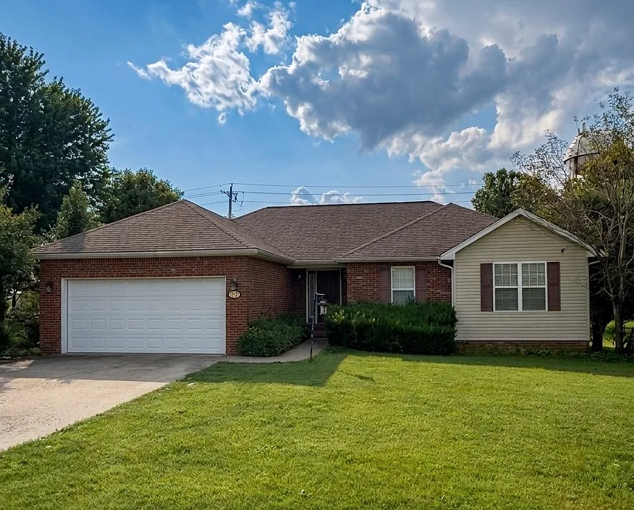 312 Country Ct