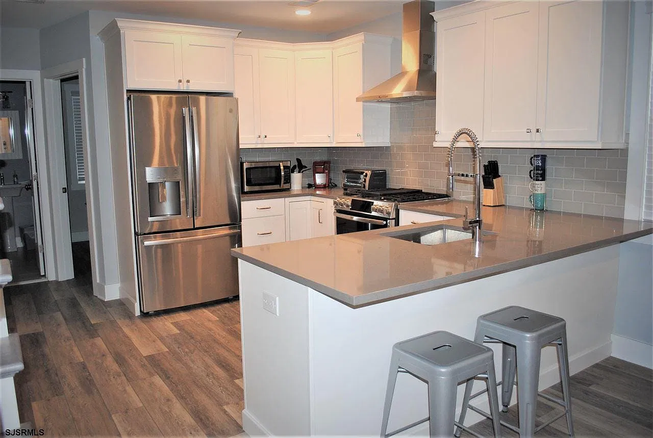 3 bed, 3.0 bath, $30,000 — Photo 4
