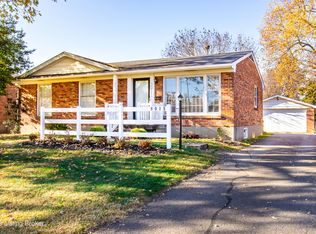 3015 Don Dee Dr, Louisville, KY 40220