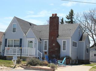 517 4th Ave, Manistee, MI 49660