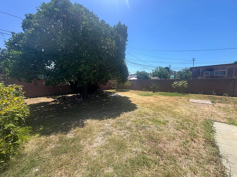 5016 Lorelei Ave — Photo 10