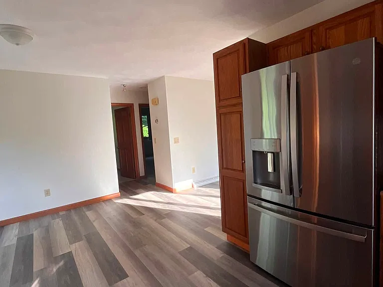 400 Commonwealth Ave #9 — Photo 8