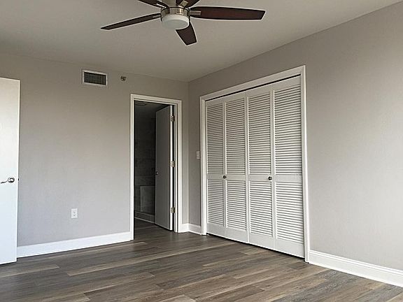 2nd image of 202 Port Royal Way