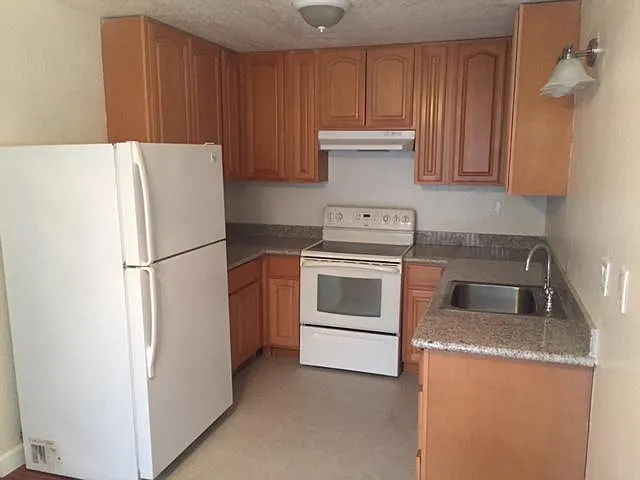 West Village Apartments — Photo 10