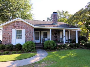 308 E 3rd Ave, Red Springs, NC 28377