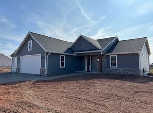 N9271 Laura St, Appleton, WI 54915