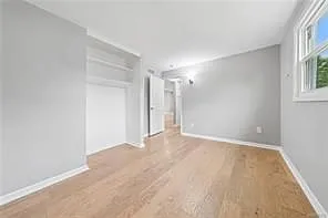 64 Curwood Ct — Photo 16
