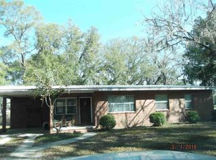 1310 Pinecrest St, Perry, FL 32348