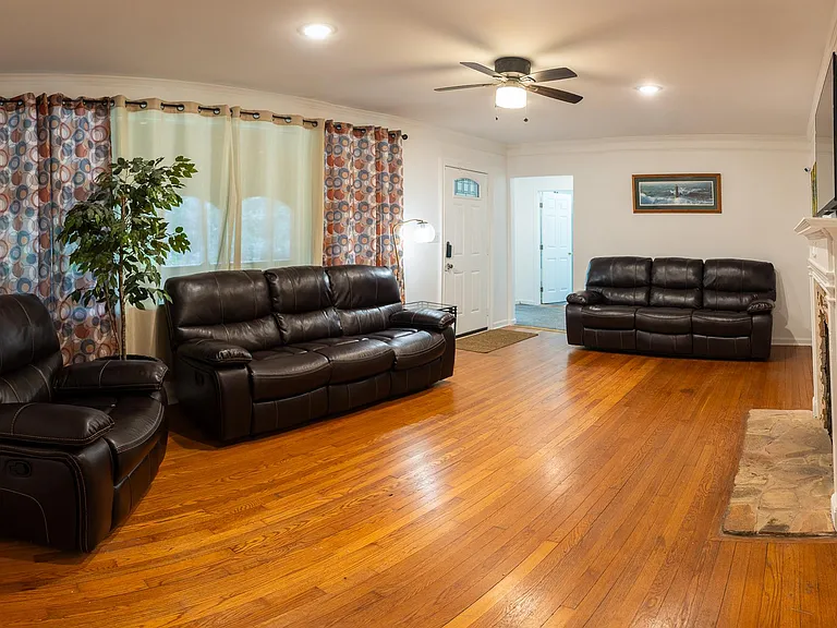 Cascade Ter SW — Photo 10