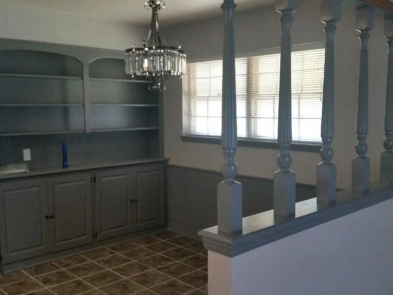 2005 Lyndon Cir — Photo 2