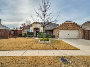 432 Chisholm Trl, Justin, TX 76247