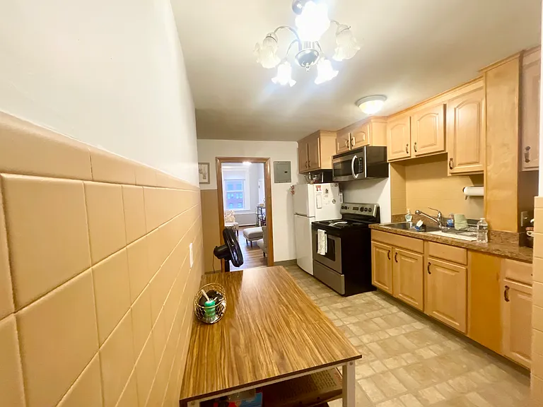 31 Cooper St #2 — Photo 20