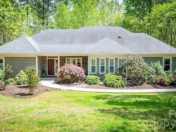 4th image of 15610 Deerhaven Ct