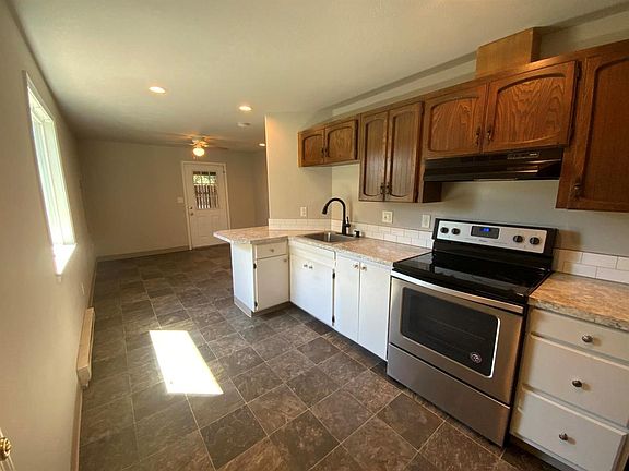 4th image of 12908 NE 76th St #B