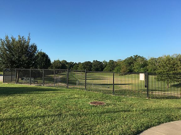 3rd image of 2328 Antelope Ln