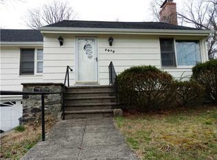 2070 Old Town Rd, Trumbull, CT 06611