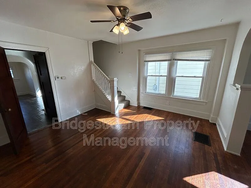 Building Photo - 1038 Walnut Hill Pl
