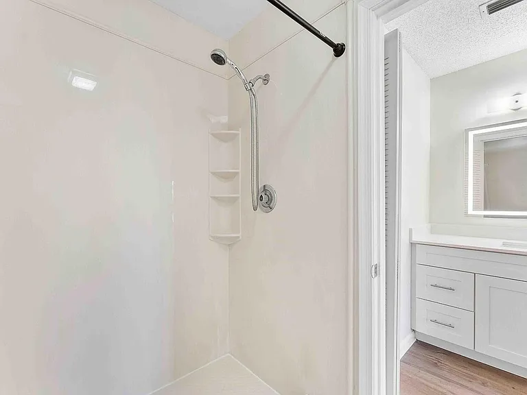 3375 Jaywood Ter #2050 — Photo 16