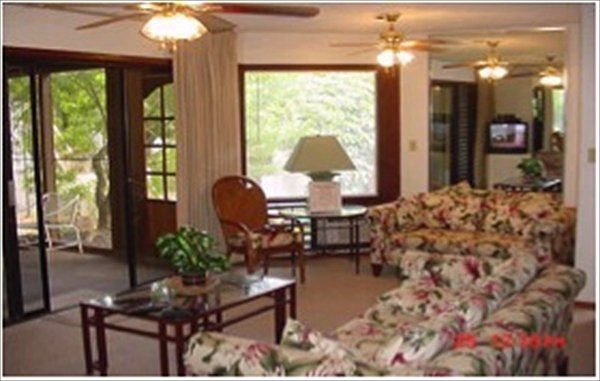 2nd image of 4701 Kawaihau Rd APT C101