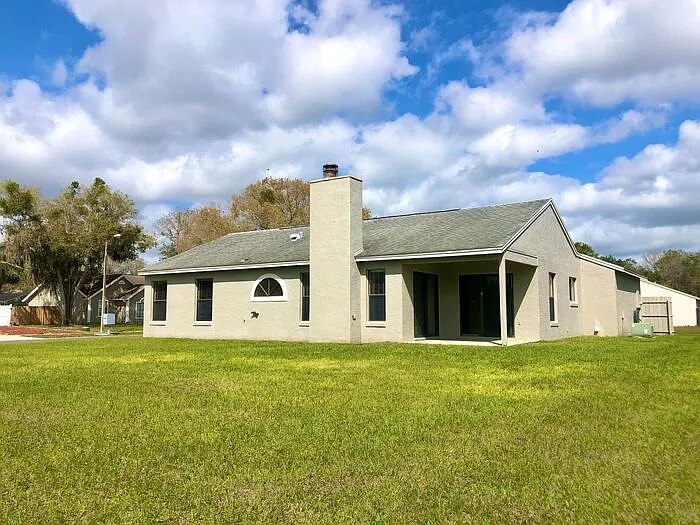505 Walnut Grove Pl — Photo 4
