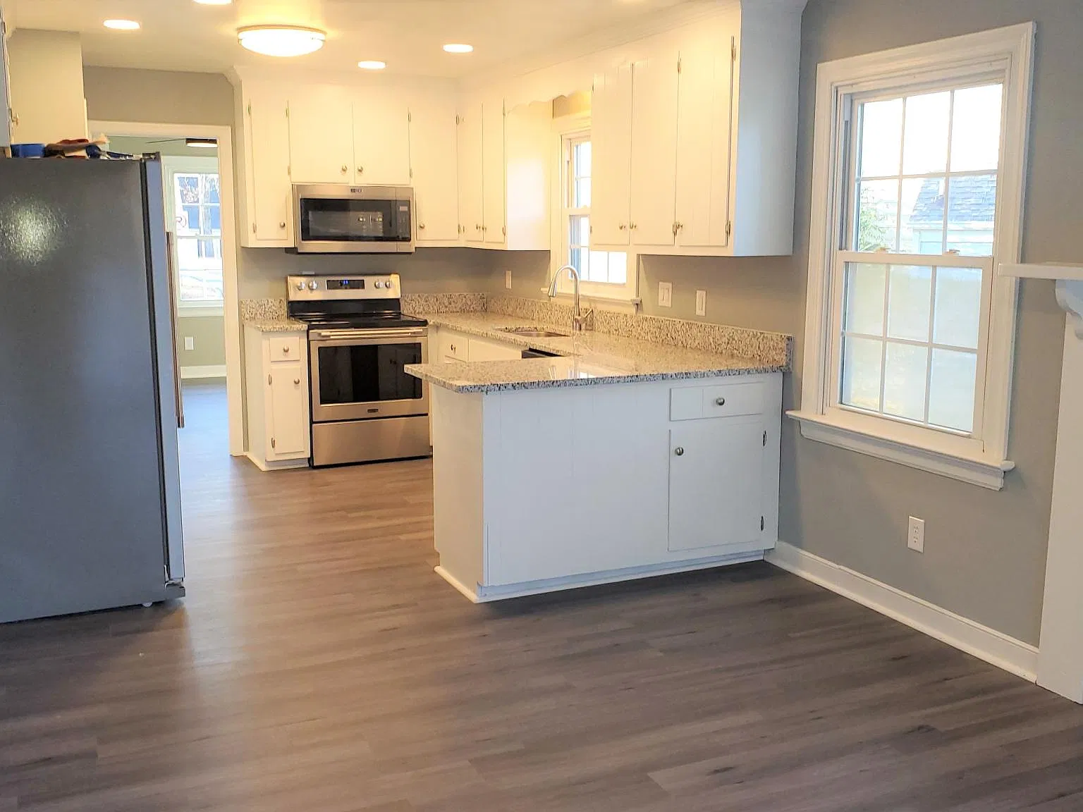4 bed, 1350 sqft, $2,600 — Photo 4