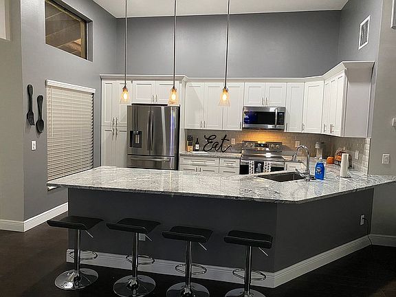2nd image of 1112 Saint Tropez Cir #1112