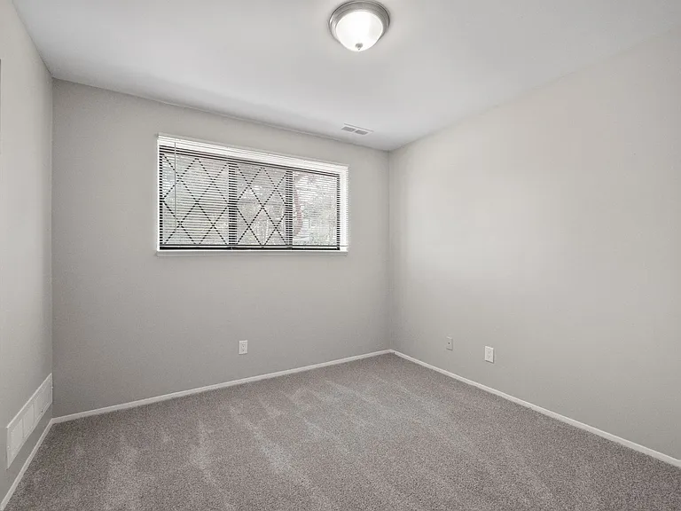 Chalet Villa Lakefront Community — Photo 29