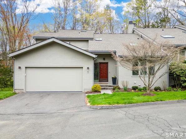 7 Brenthaven #7, Avon, CT 06001