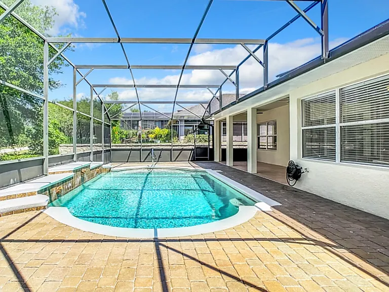 10809 Masters Dr — Photo 3