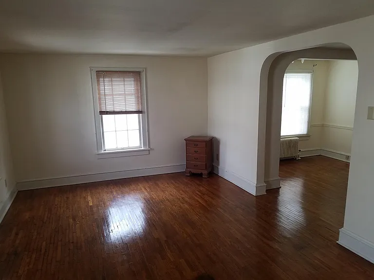 146 W 8th St #A — Photo 2