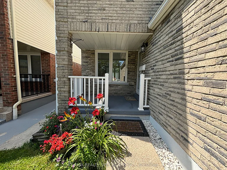 4334 Lee Dr — Photo 3