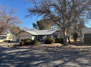 4024 E Lake Shore Dr, Rimrock, AZ 86335