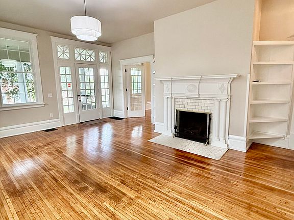 5th image of 217 W Main St