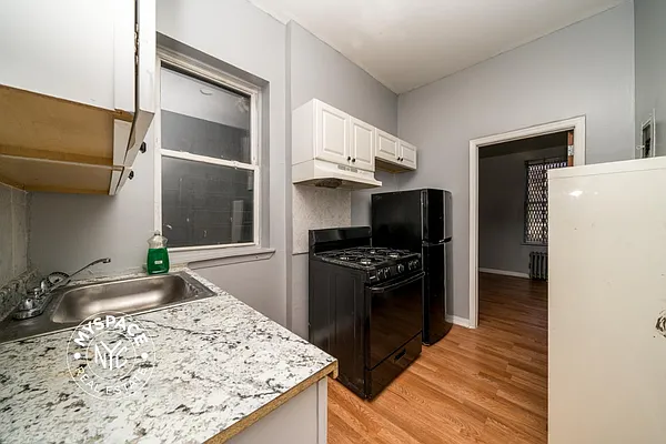 Rented by MySpaceNYC | media 3