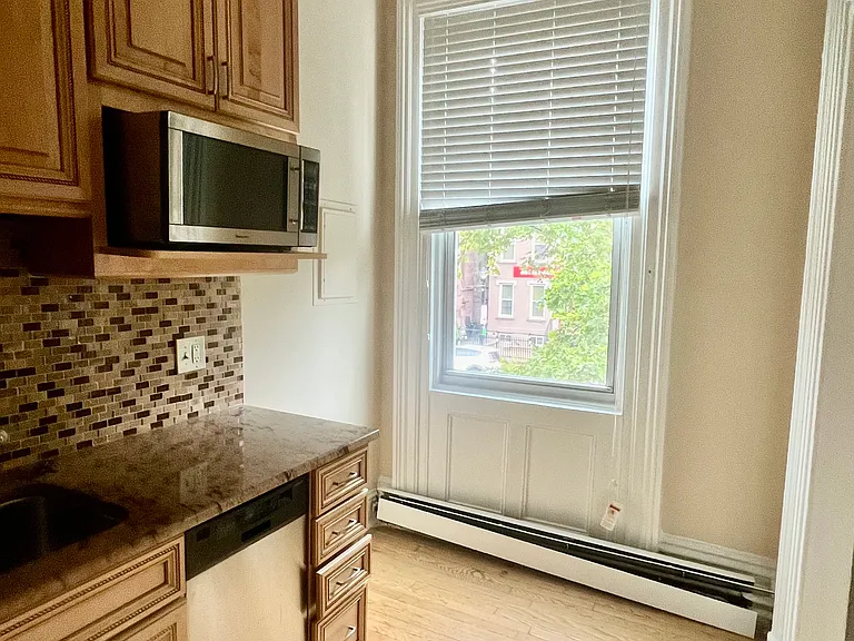 716 Washington St #2 — Photo 14