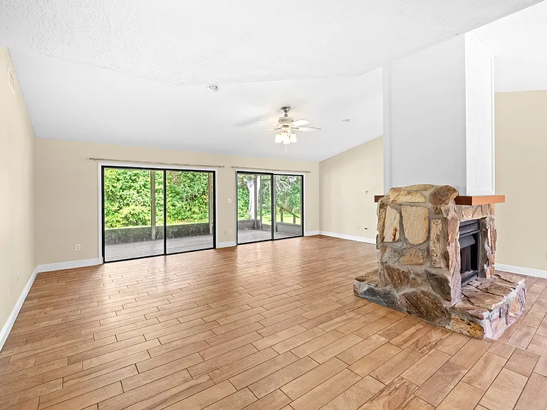 3725 Laurette Rd — Photo 7