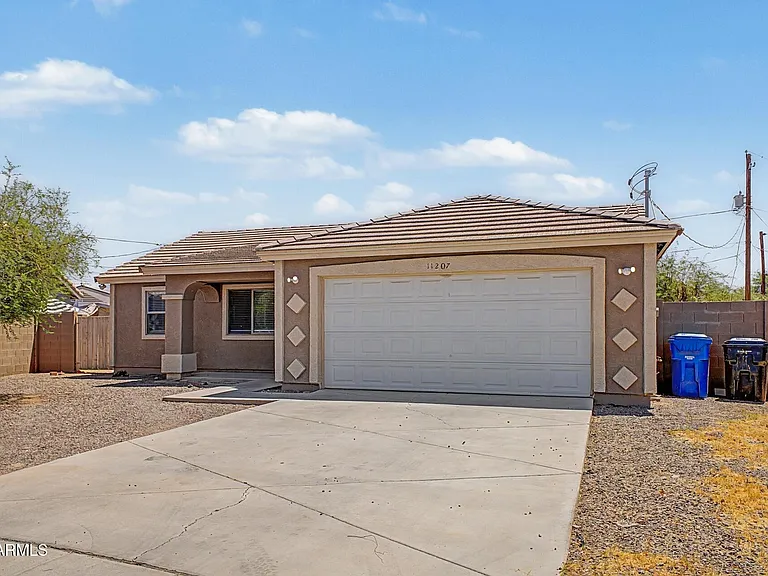 11207 W Hopi St — Photo 3