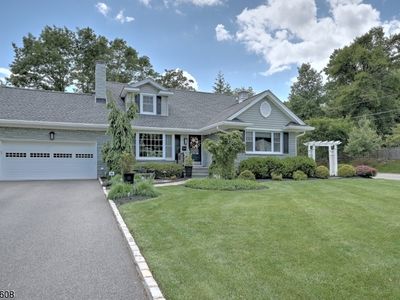 54 Fairway Ave, West Orange, NJ, 07052