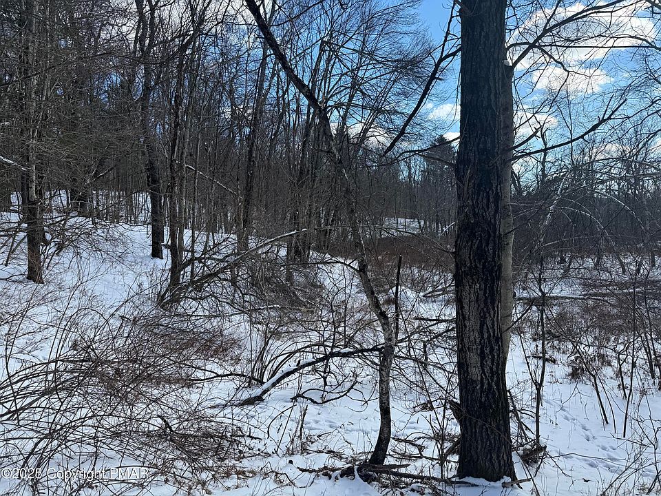 2nd image of 95 River Ct
