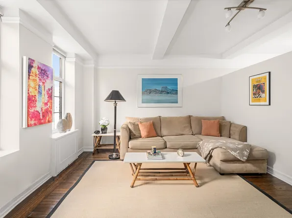 405 West 23rd Street 9I image 3 of 6