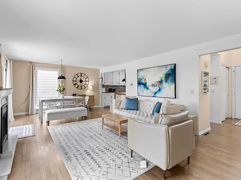 6 Harbour Ln — Photo 7