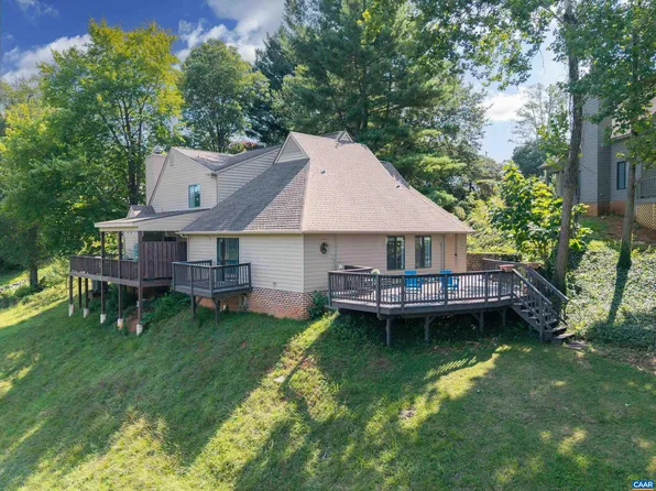 1694 Royal Oak Ct, Charlottesville, VA 22902