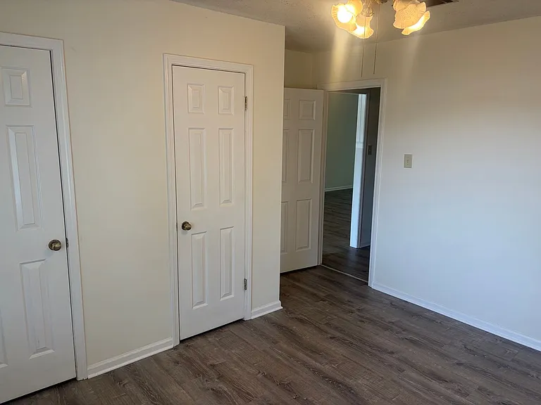 2018 Sanford Dr #1-12 — Photo 11