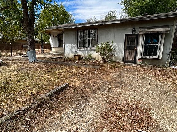 2nd image of 163 N SAN GABRIEL AVE