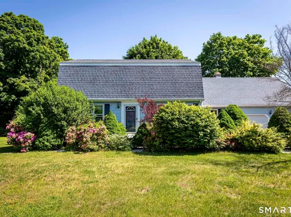 32 Bourbon St, South Windsor, CT 06074