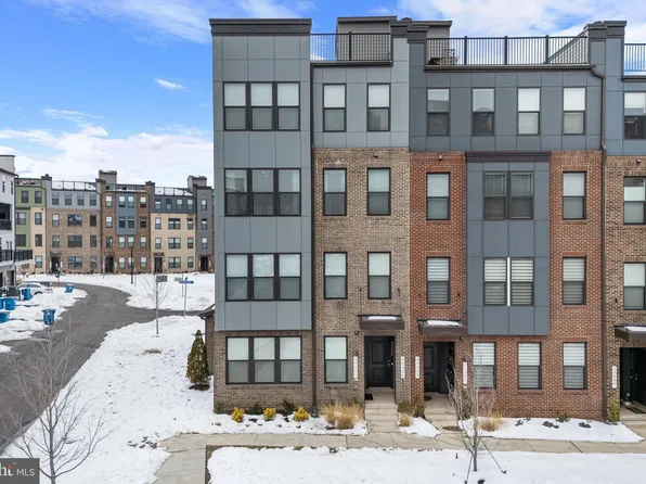 44481 Wolfhound Sq, Ashburn, VA 20147