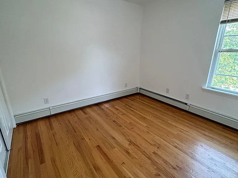 302 Atkins Ave — Photo 10