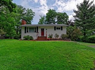 1229 Jason Ln, Niskayuna, NY 12309
